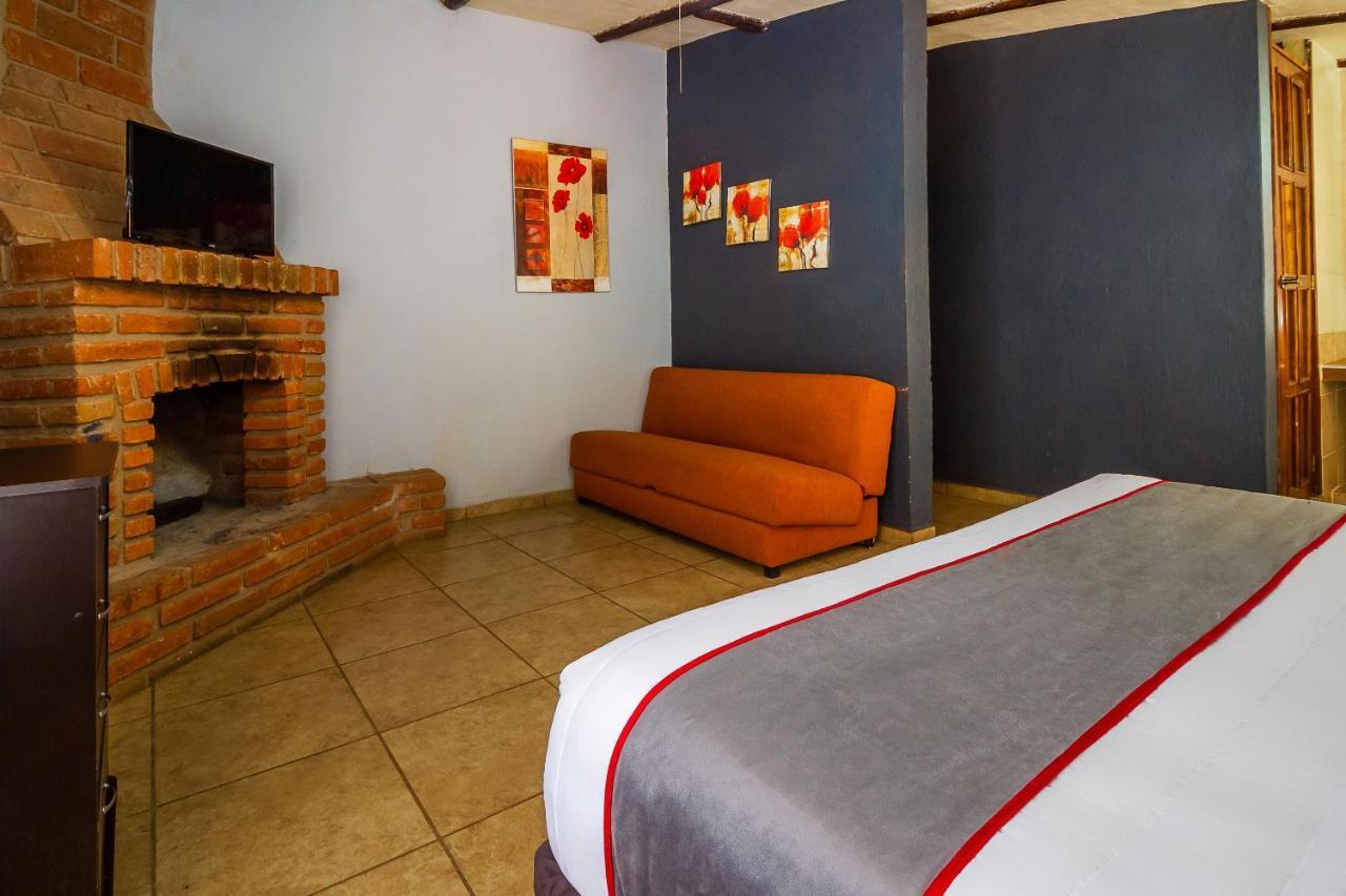 Hotel Hacienda Coyotes Zapotlanejo Екстер'єр фото