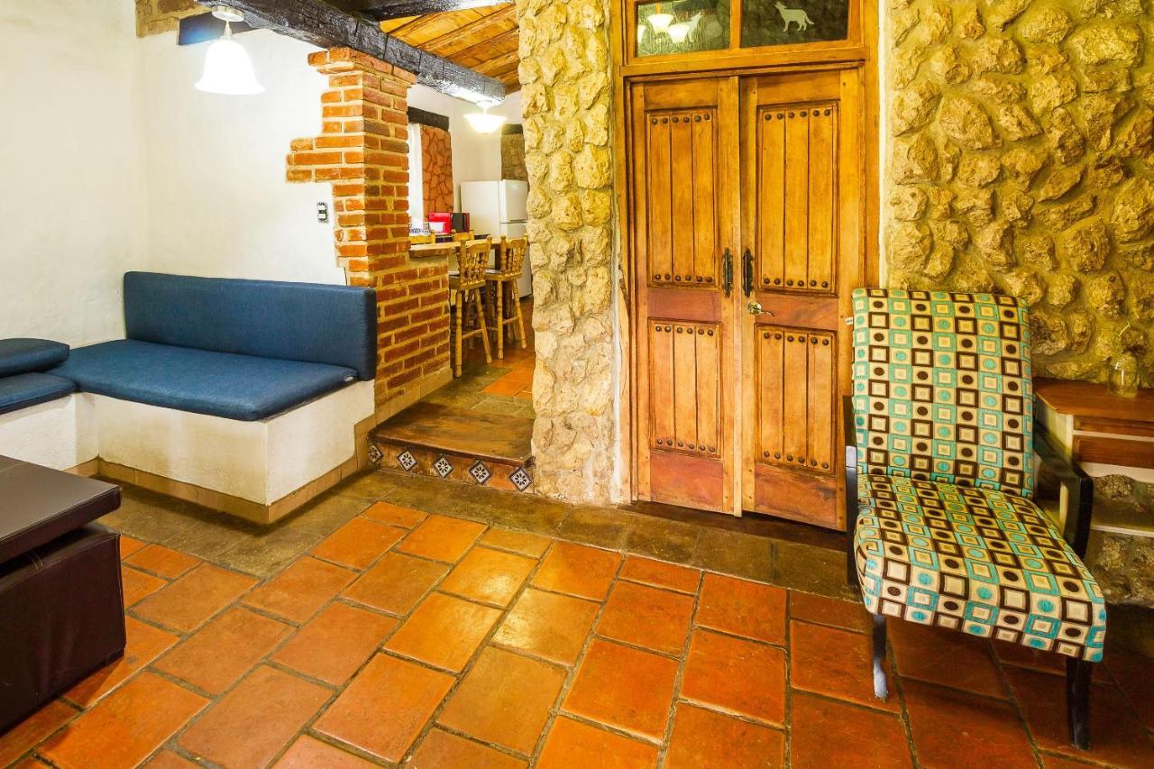 Hotel Hacienda Coyotes Zapotlanejo Екстер'єр фото