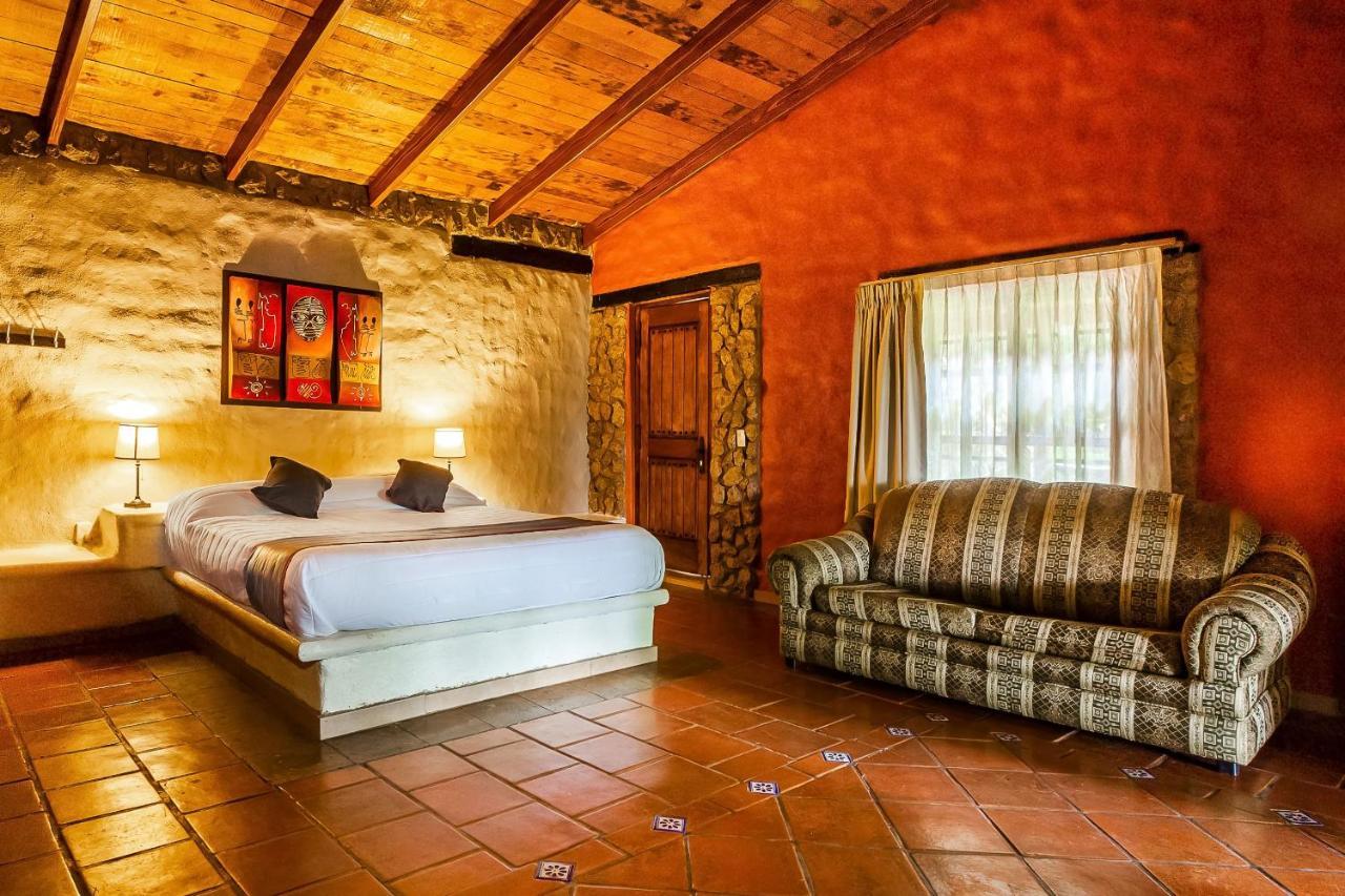 Hotel Hacienda Coyotes Zapotlanejo Екстер'єр фото