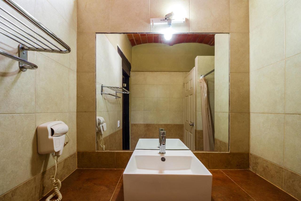 Hotel Hacienda Coyotes Zapotlanejo Екстер'єр фото