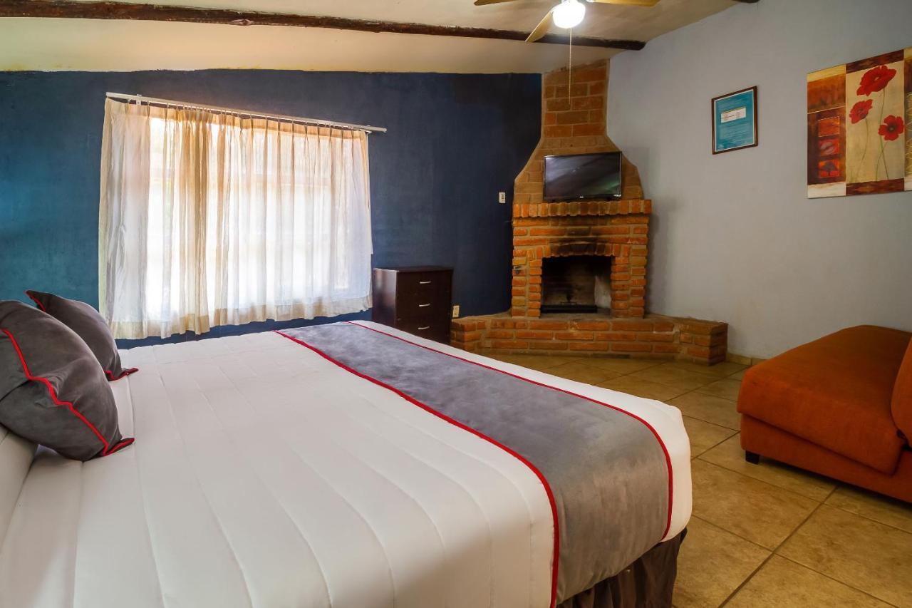Hotel Hacienda Coyotes Zapotlanejo Екстер'єр фото
