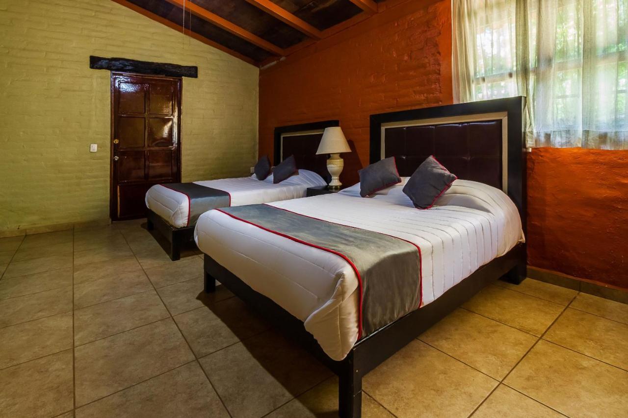 Hotel Hacienda Coyotes Zapotlanejo Екстер'єр фото